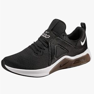 Air Max Bella TR 5 - Women's
 Only worn once, great condition.